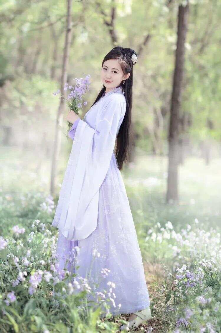 诗词的虚实相生或虚实结合