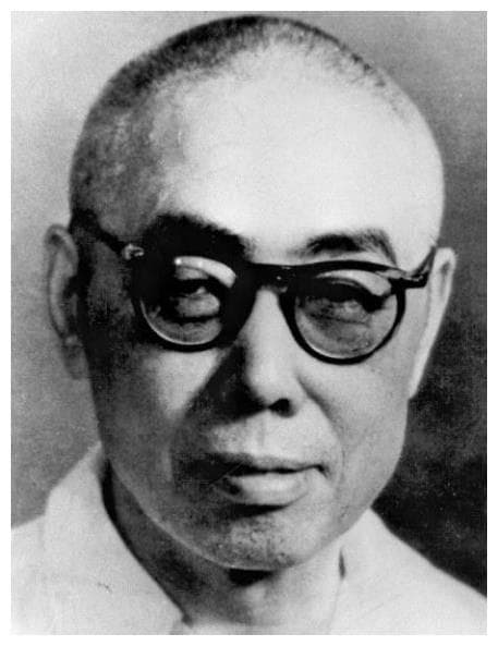 《义勇军进行曲》的故事：郭沫若曾想修改歌词，但周总理拒绝了