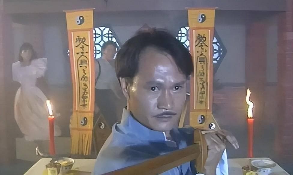 林正英的僵尸片艺术：从表演到文化的完美融合