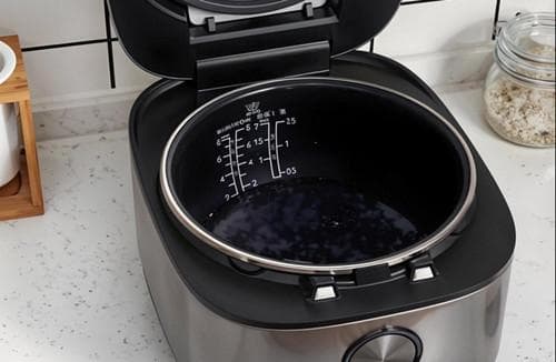 旧电饭煲内胆能用明火煮吗？专家解读材质安全与使用建议