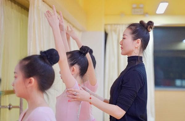 舞蹈教学可以使用AI来学习吗