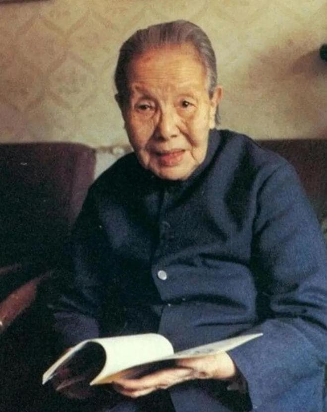 冰心《可爱的》：一首赞美童真的经典诗歌