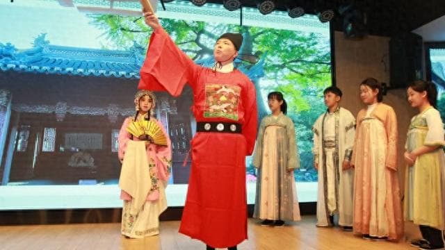 高校把创新研究中心“安”在了学校里，这所初中的“创造教育”有了新内涵