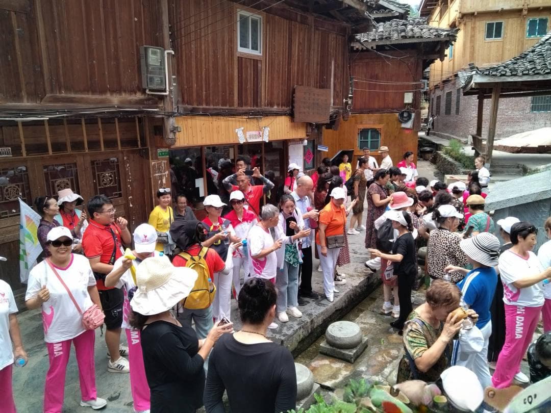 贵州占里村：500年生育控制成就“人口文化第一村”