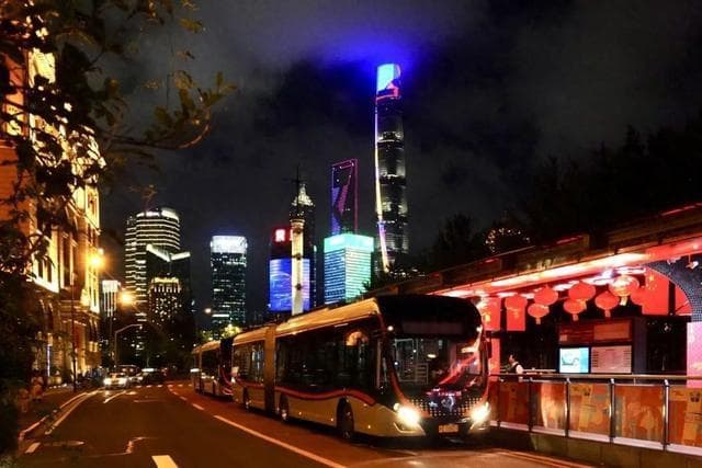 是江南园林？不，是公交站！上海这些特别公交站您途经过吗