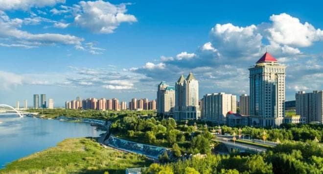 中国面积最大的10个城市，西藏占了4个，结合地图了解一下
