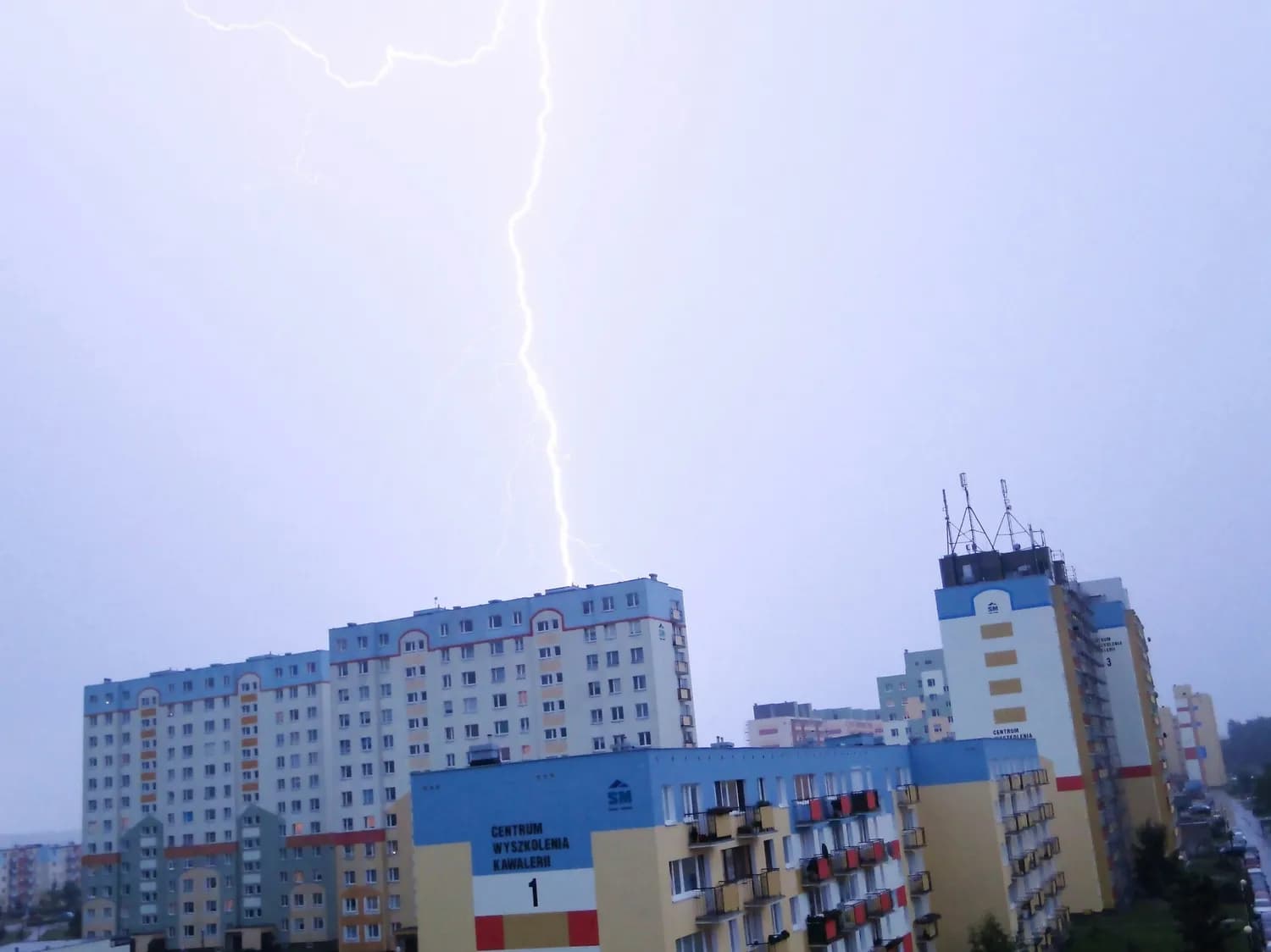 雷雨天也能安心用的小天才儿童手表