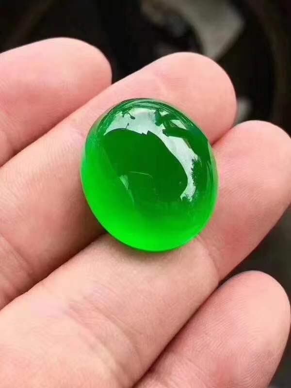 揭秘玉髓：是玉石之精还是另有玄机？一文带你了解玉髓与玉的本质区别