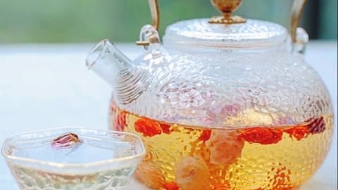 红枣和枸杞子泡水的功效有哪些