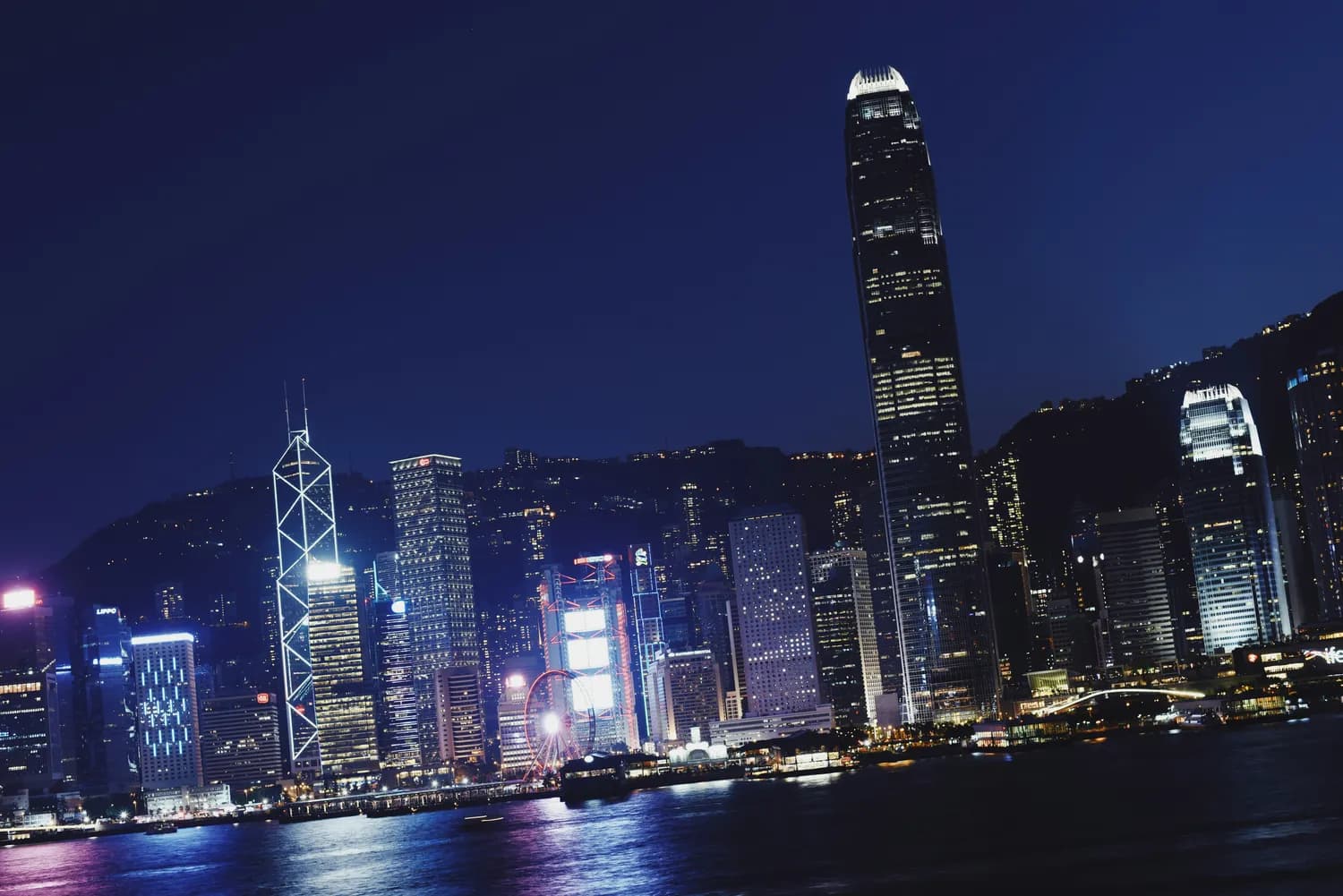 胡星斗谈富豪移民：中国经济面临挑战