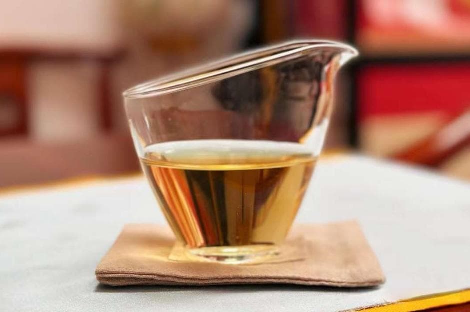 邀你喝茶：中国人情往来的独特密码