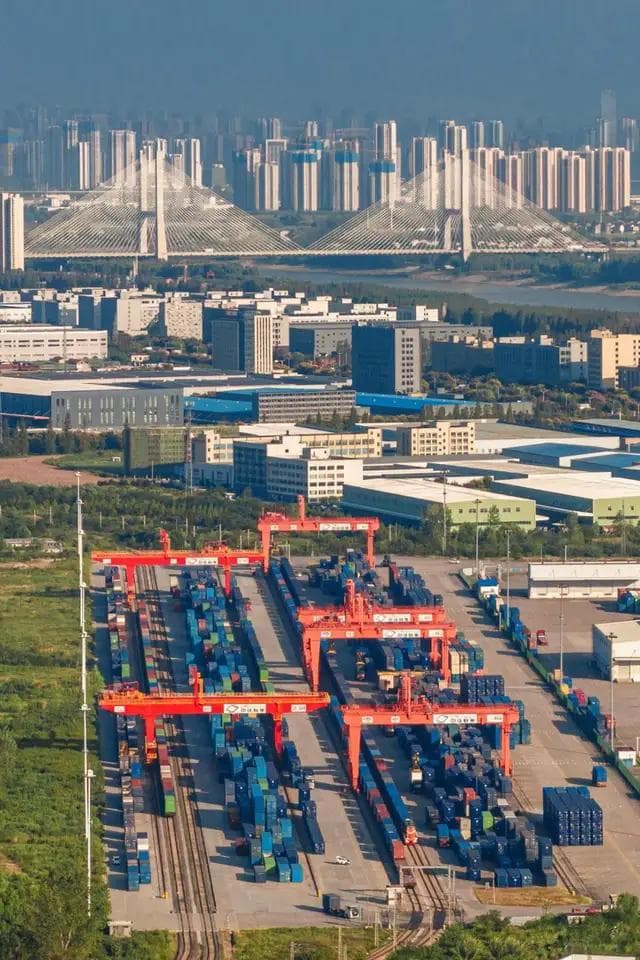 万人涌入！年轻人为啥青睐武汉东西湖新区？