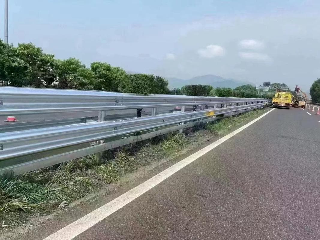 墙纸价格全解析：不同材质的墙纸价格对比