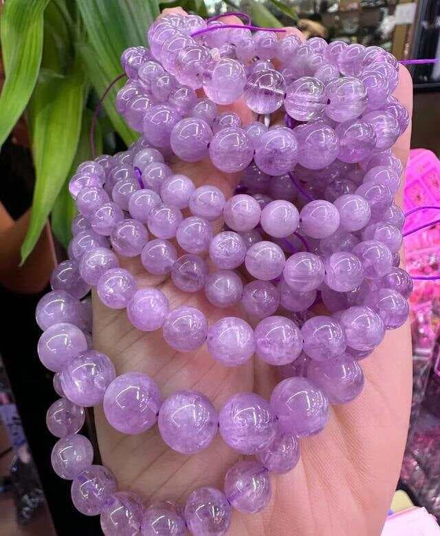 当心！文玩手串圈流行的这5种石头，可能暗藏健康风险