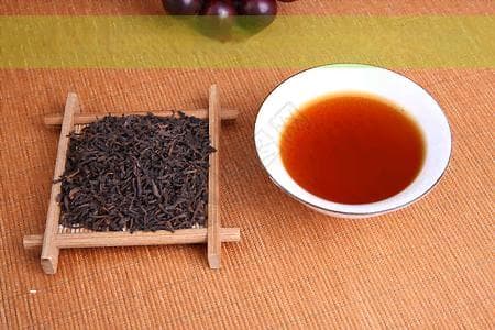 普洱茶养生指南：菊花、金银花、红枣枸杞等搭配功效全解析
