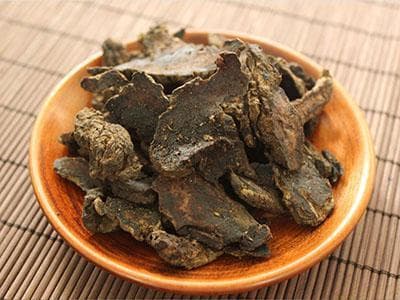 生地配熟地：补中有清 滋而不腻