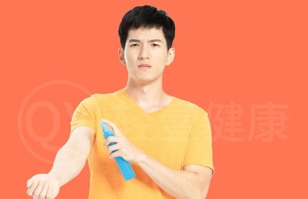 鹅掌风的症状有哪些？多为这几个表现
