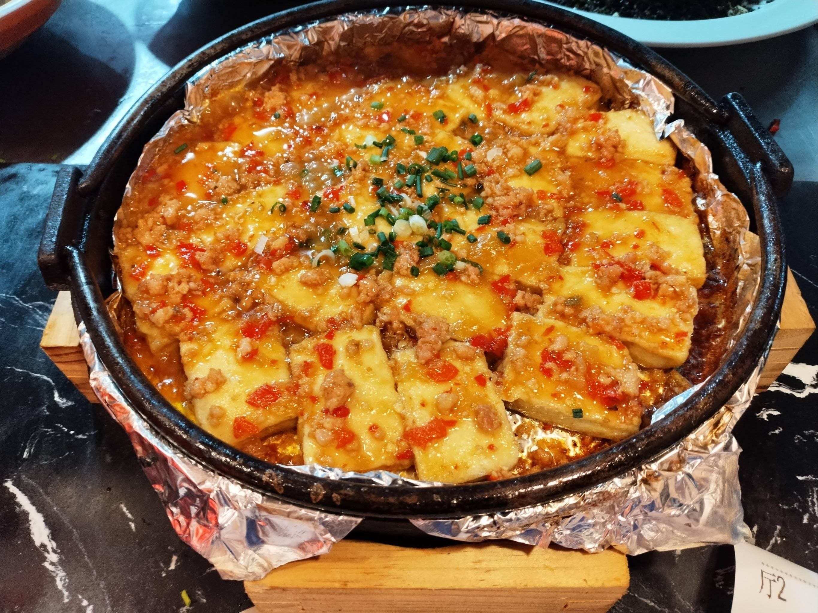 包浆豆腐：西南风味的软嫩诱惑，品味舌尖上的醇厚鲜香