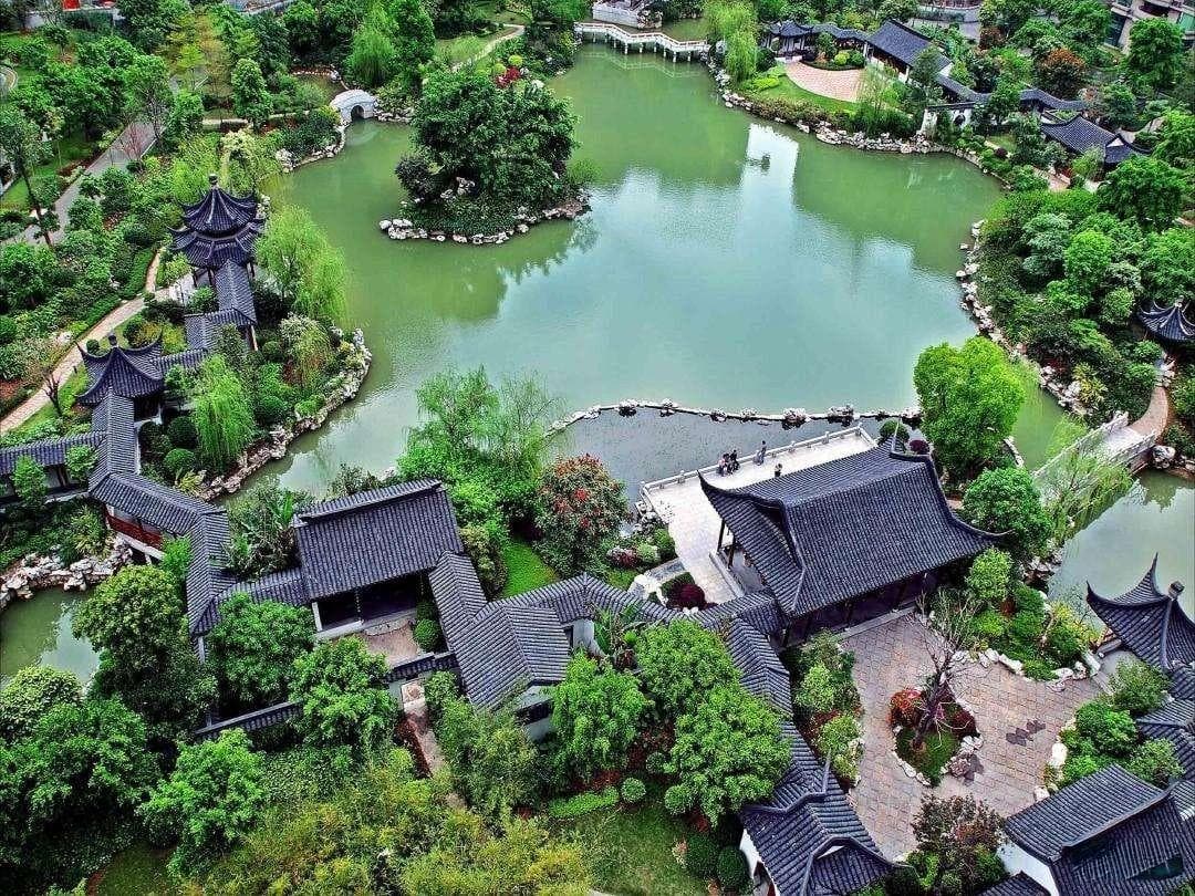苏州园林，中国传统园林艺术的代表，对世界园林艺术也产生了深远的影响