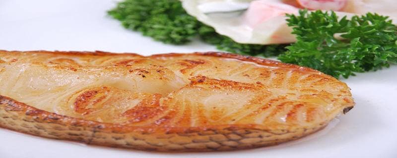 鳕鱼的最佳搭配与烹饪指南：从食材搭配到营养价值全解析