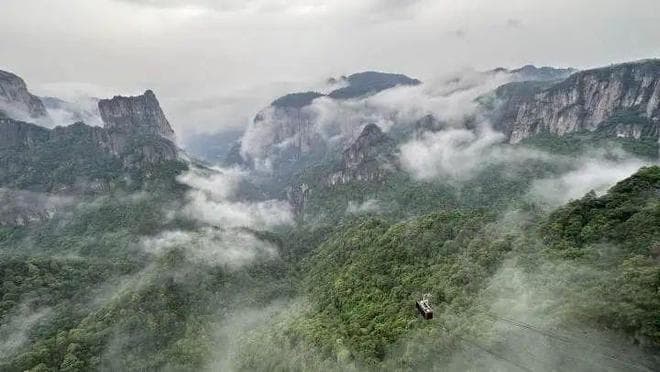 杭州人坐高铁出发直达“仙境”：这里爬山不用腿，不仅“糯叽叽”还有“鲜沥沥”