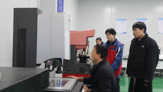 发挥"老师傅"作用 助推技能人才质量规模双提升