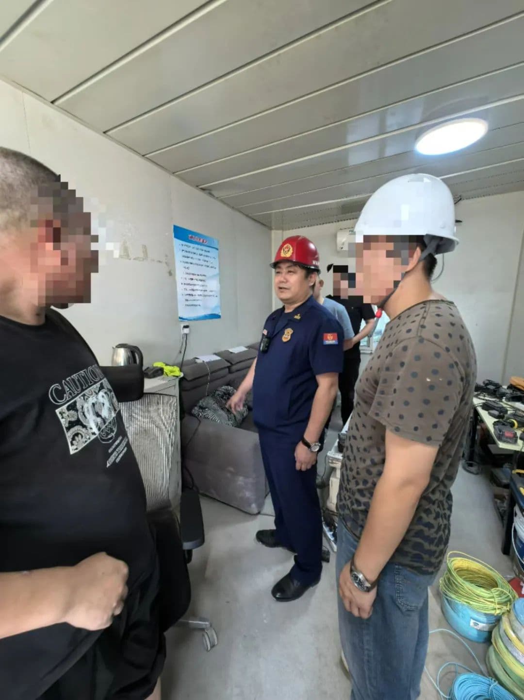违规施工动火作业 两家企业被处罚