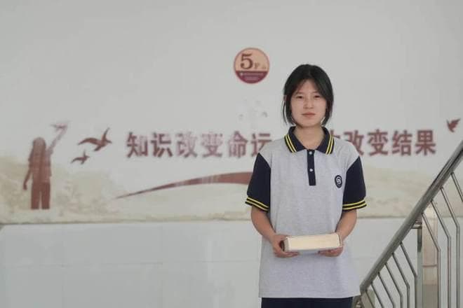 探访姜萍老家：其家庭年收入中等，上中专不是缺学费