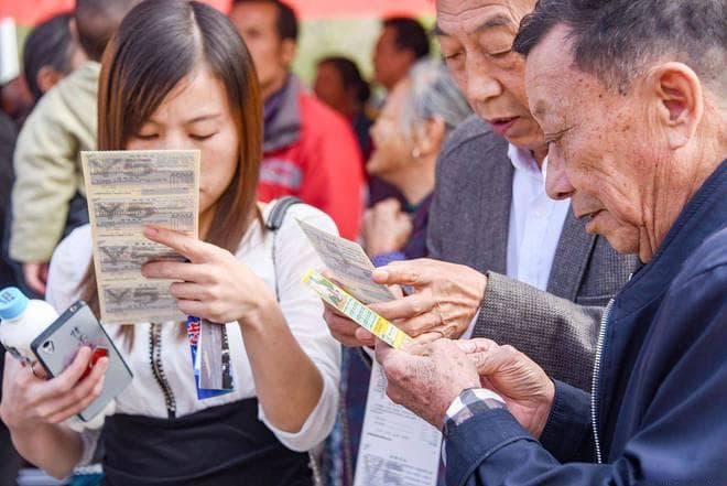 彩票中奖别得意，中1000万并非全是你的，还有“3笔钱”要掏出来
