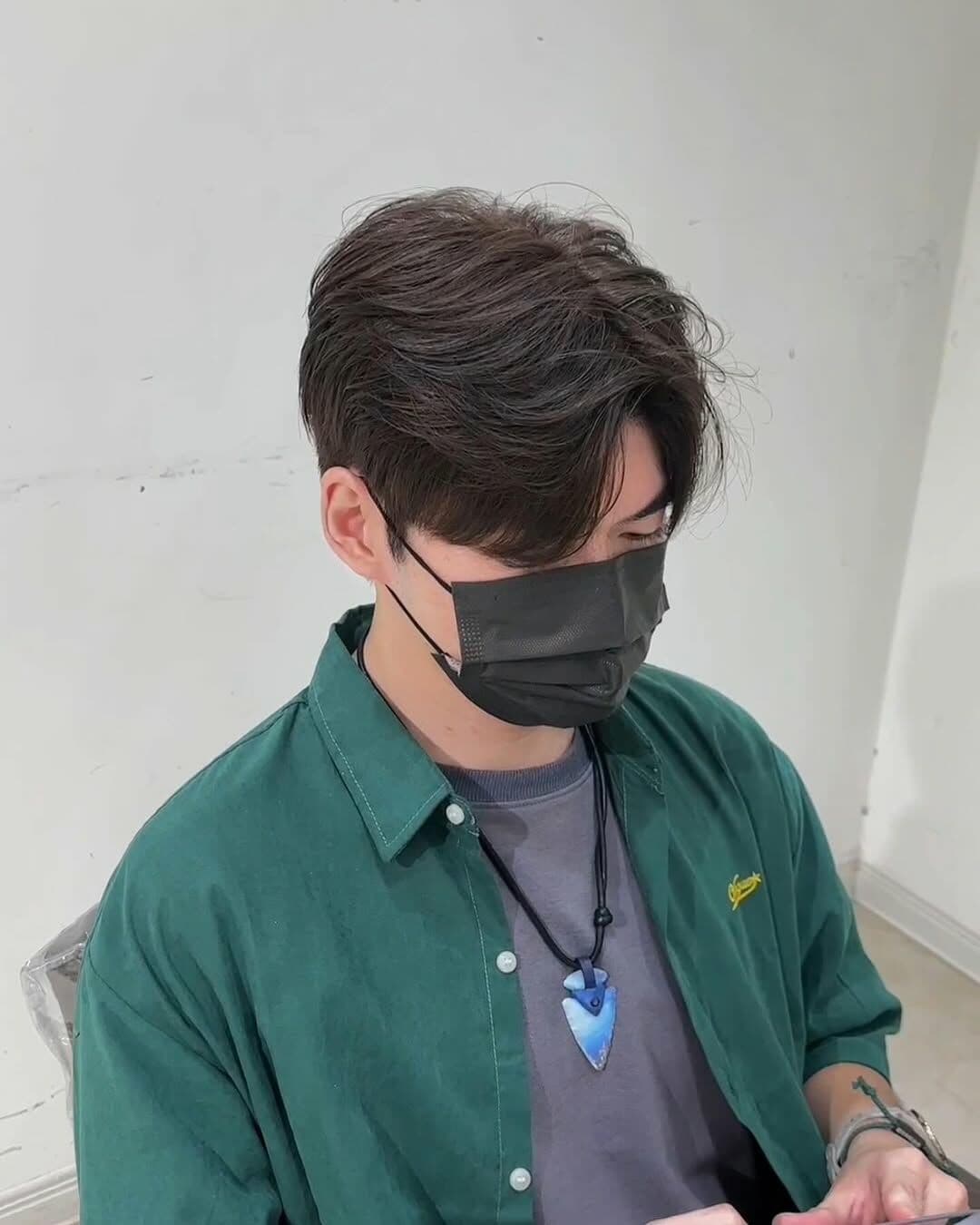 2025男生染发指南：自然与炫酷色系推荐及护理全攻略