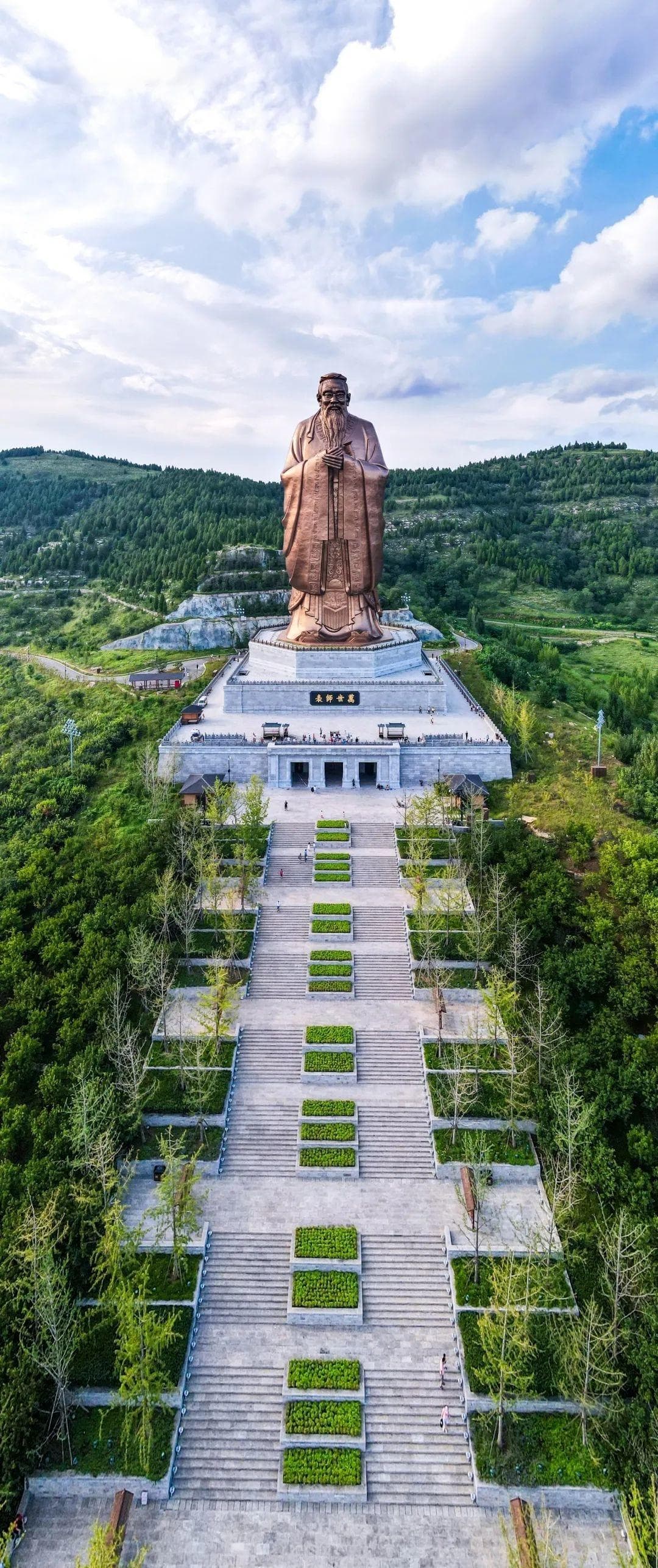 何以尼山？为什么是尼山？