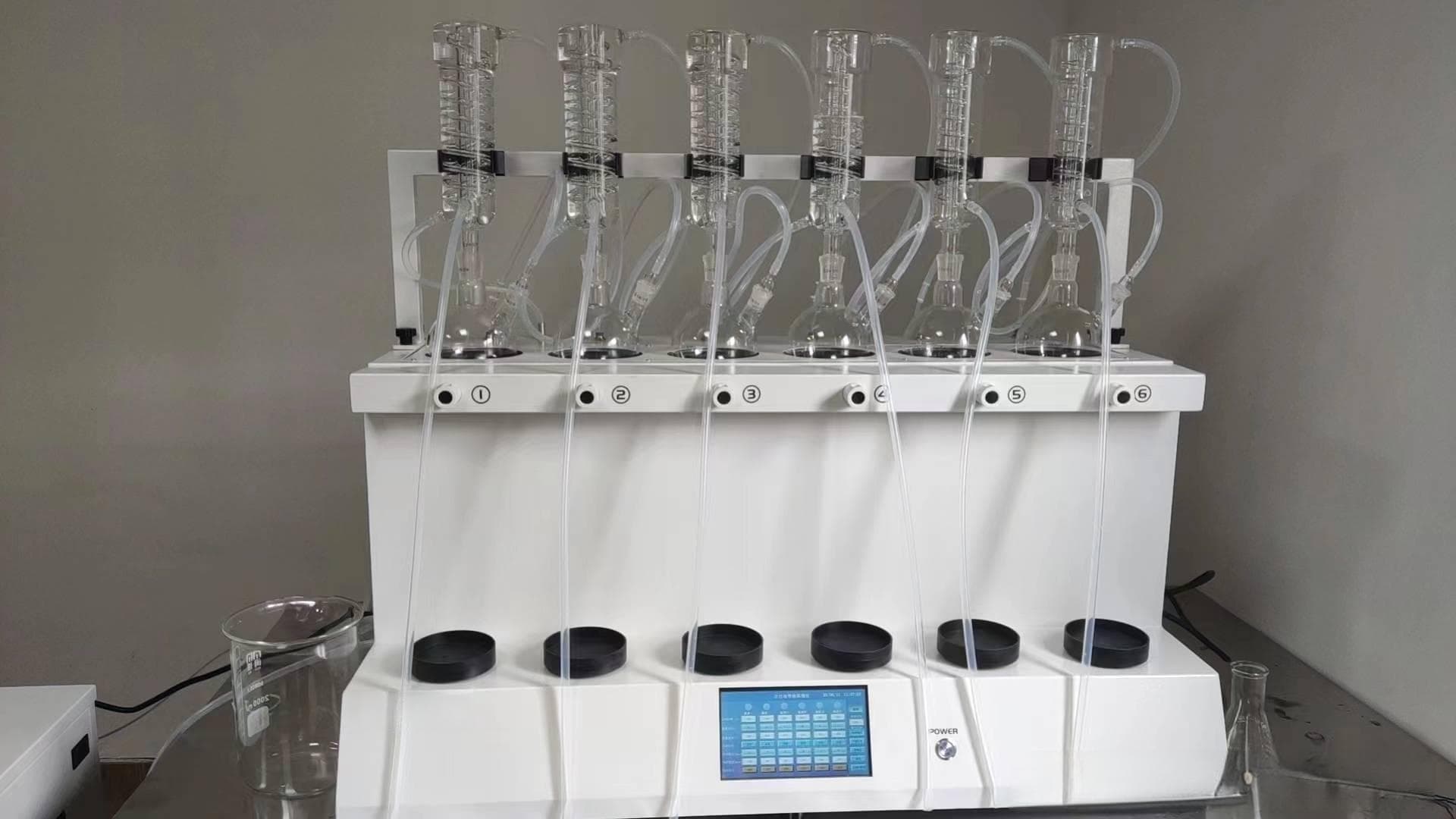 实验室蒸馏装置适用于哪些物质的分离和提纯