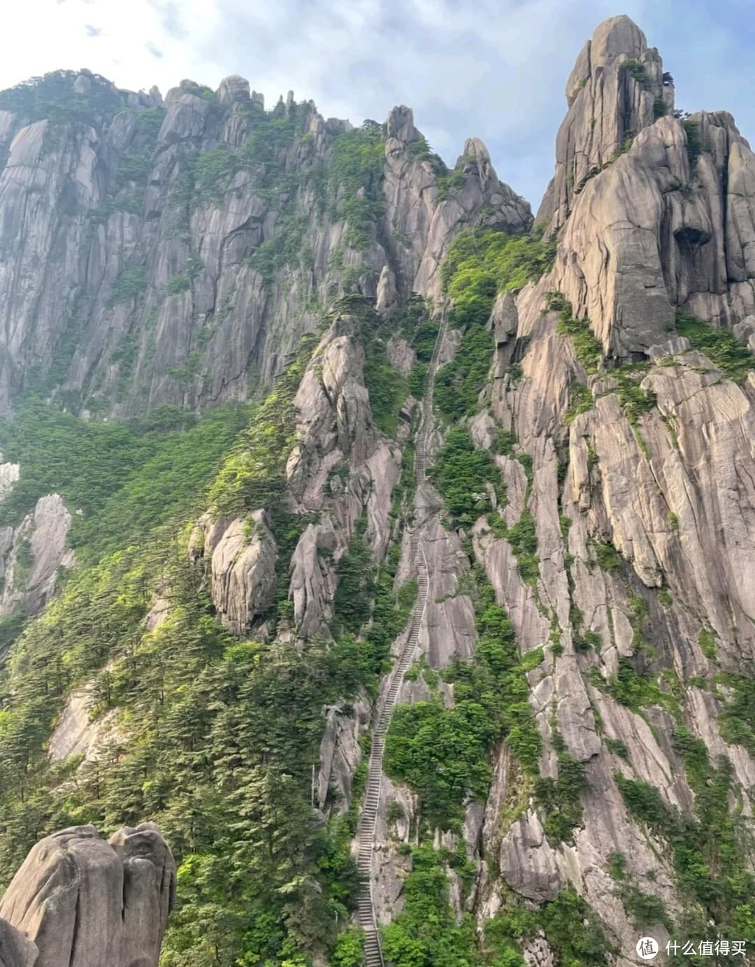 登黄山天都峰，感受“登峰造极”的震撼