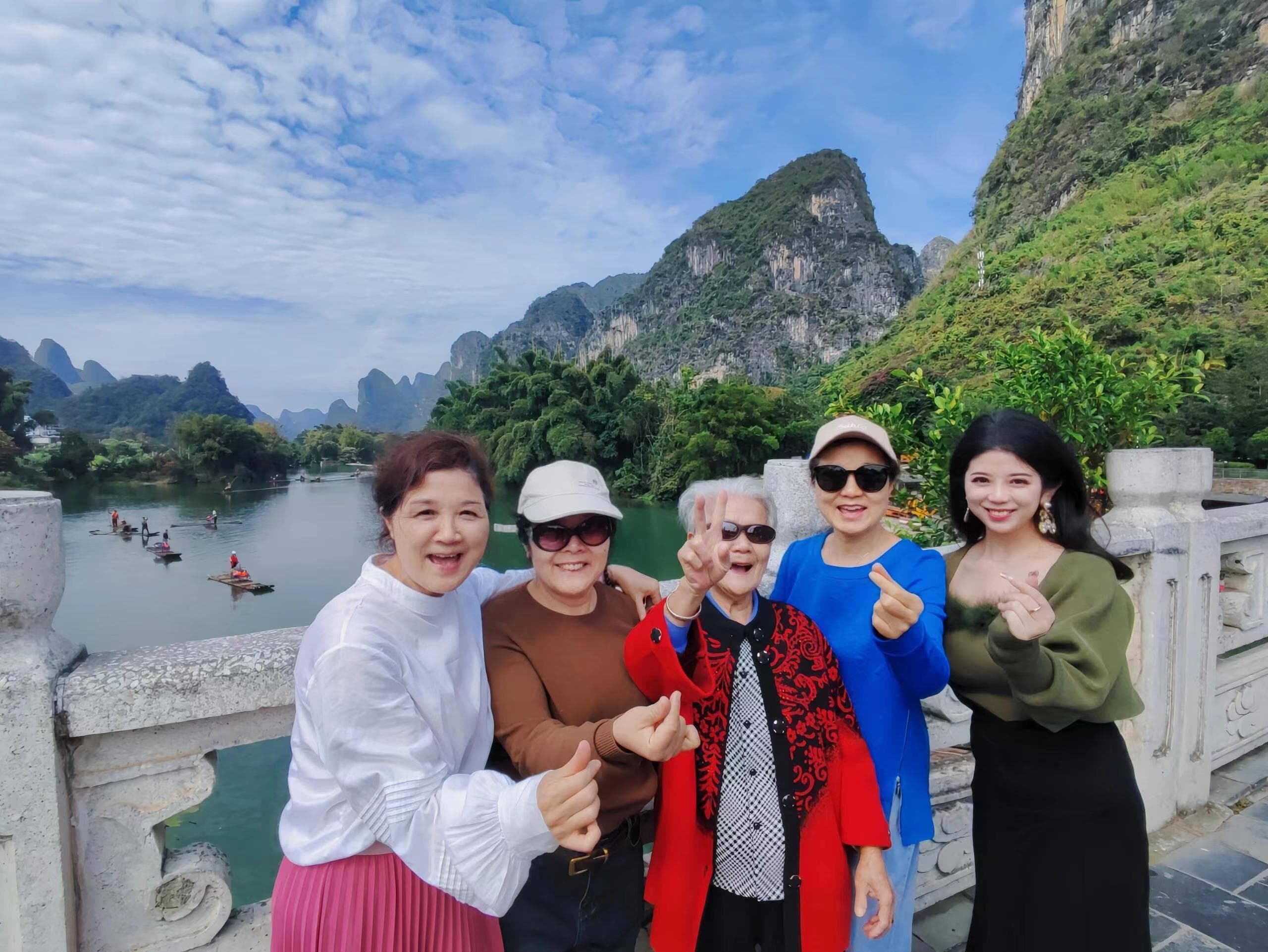 重庆必玩景点适合老人，带父母去重庆老年人游玩路线推荐
