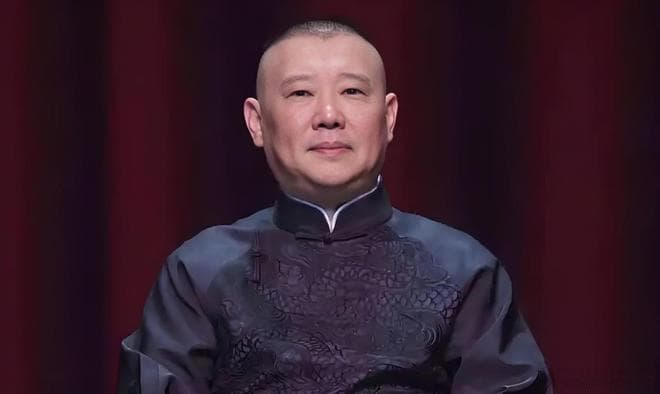郭德纲相声的“笑”渐远去：时代变迁与文化消费的深思