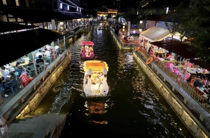六盘水：旅居“火”起来 游客“留”下来
