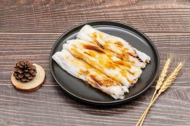 广东肠粉：一碗早餐的制作工艺与创业商机