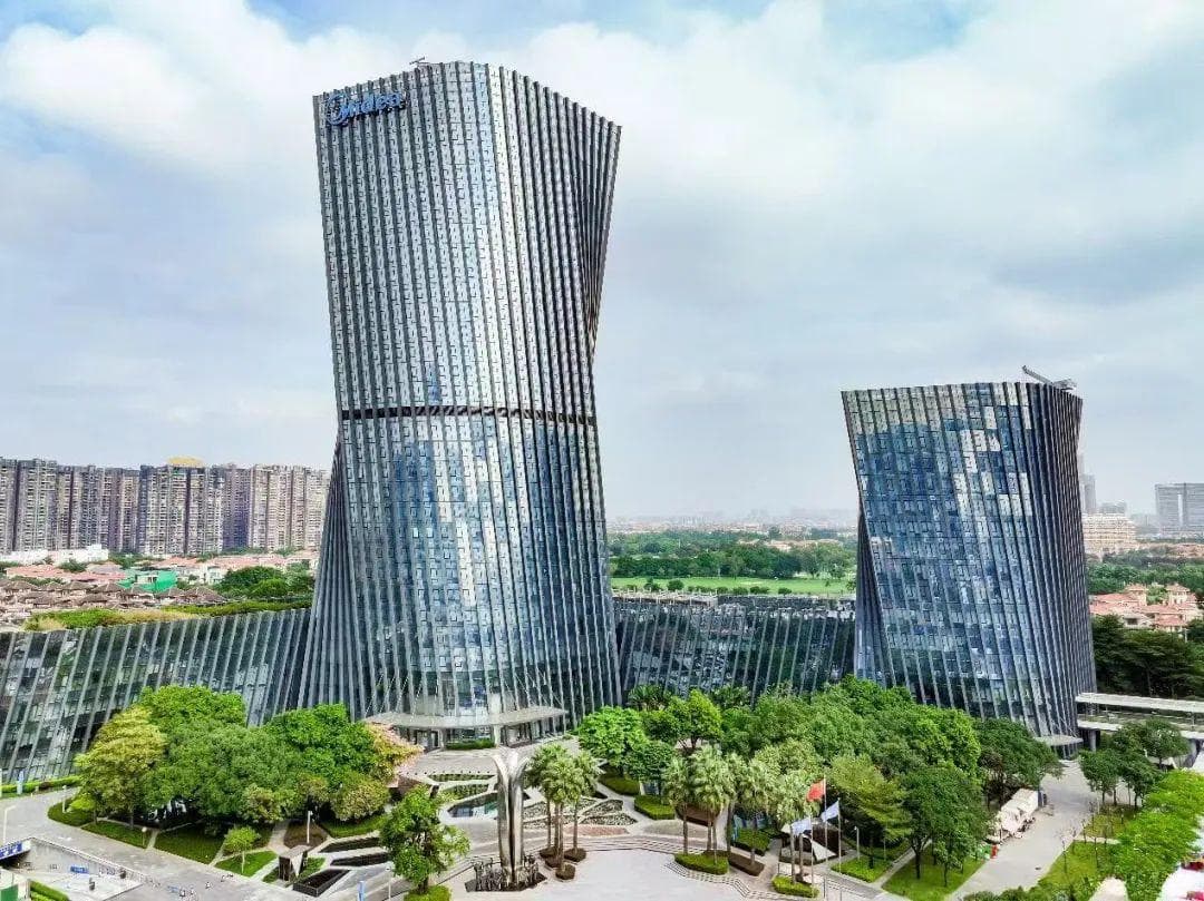 美的、大疆放话“强制下班”，职场“加班”画风要变了？