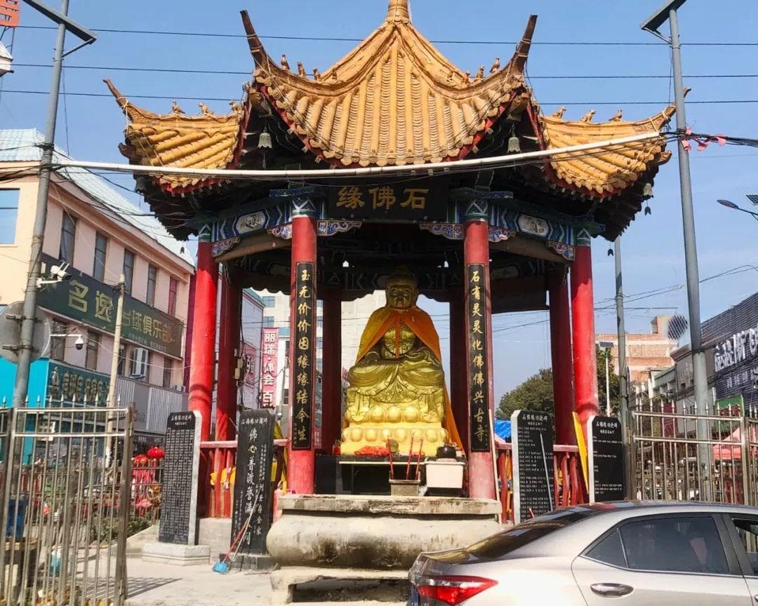 这座河南小镇，藏着全国最大的玉雕加工批发市场