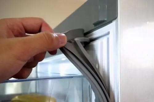 冰箱密封胶条老化变硬怎么办？四步解决密封问题