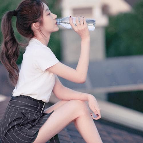 女生说好冷啊，怎么高情商回复她