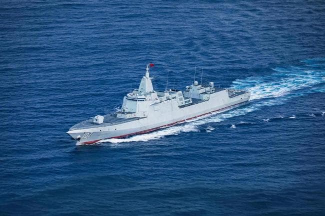 万吨大驱太平洋海域开炮现场视频 展现海军强大实力