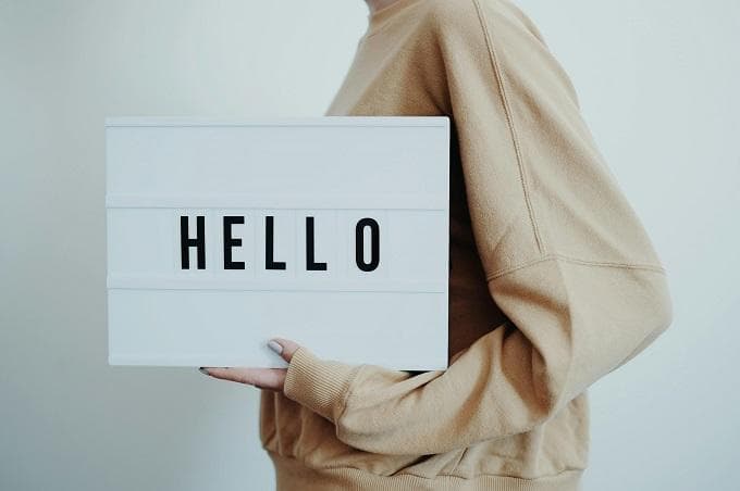 经典英文歌曲歌词赏析：阿黛尔《Hello》