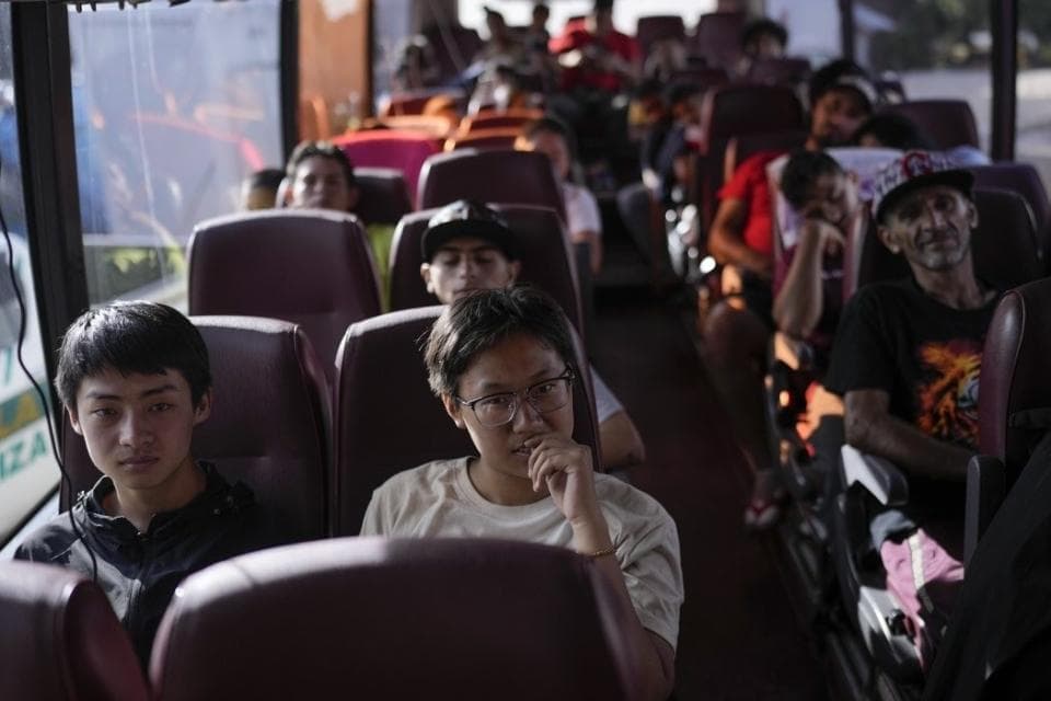 美国将遣返三类中国非法移民：不愿回沈阳就送卢旺达！