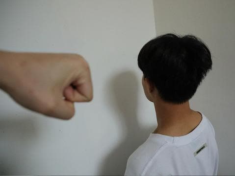 校园暴力的影响、法律后果及成因分析