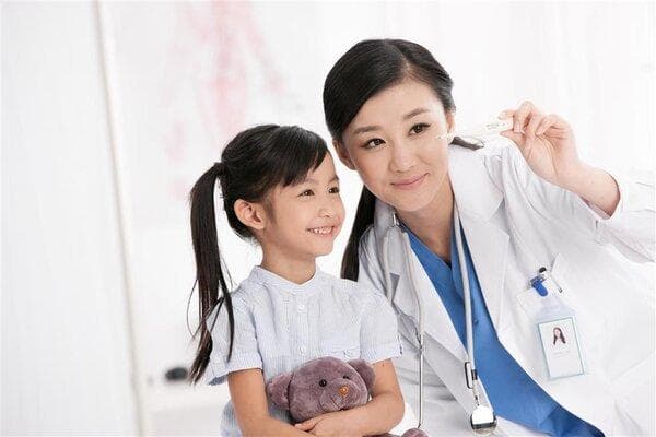 小孩说话嘴巴往一边歪怎么回事