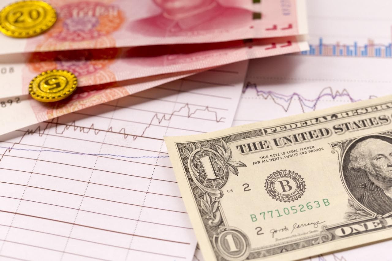 美元份额下降，外贸企业如何应对外汇风险管理新挑战？