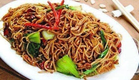 南昌特色小吃全攻略：从拌粉到瓦罐汤，尽显英雄城美食魅力
