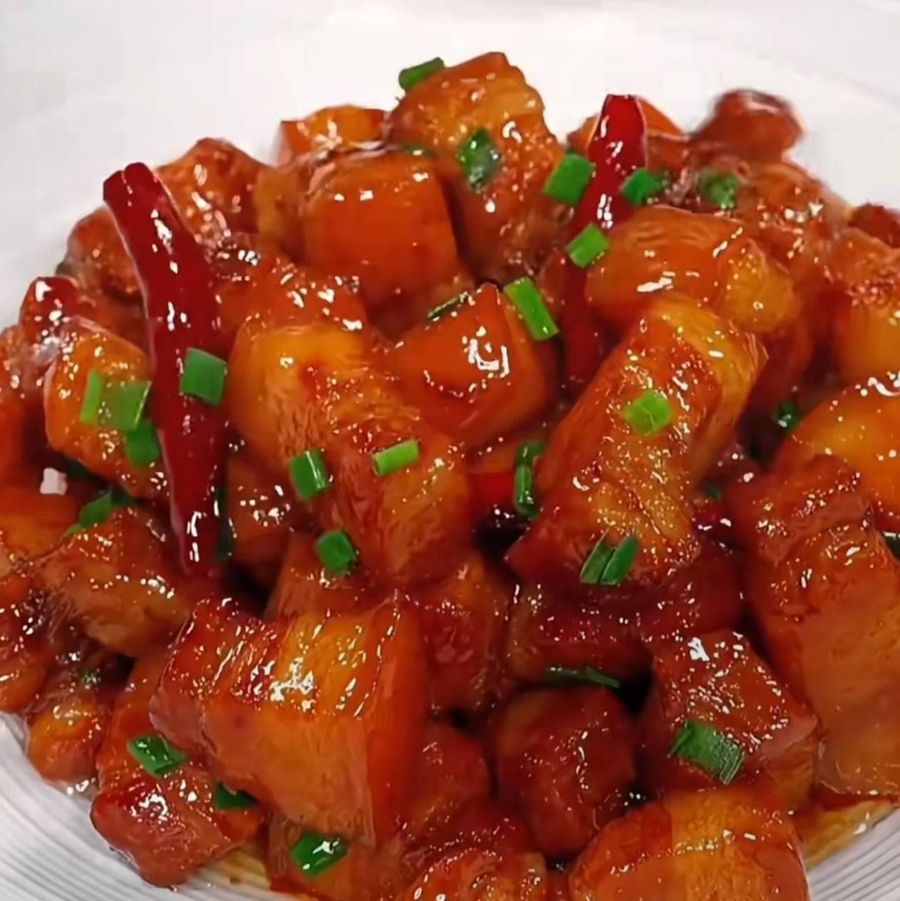 家的味道：经典红烧肉的制作教程