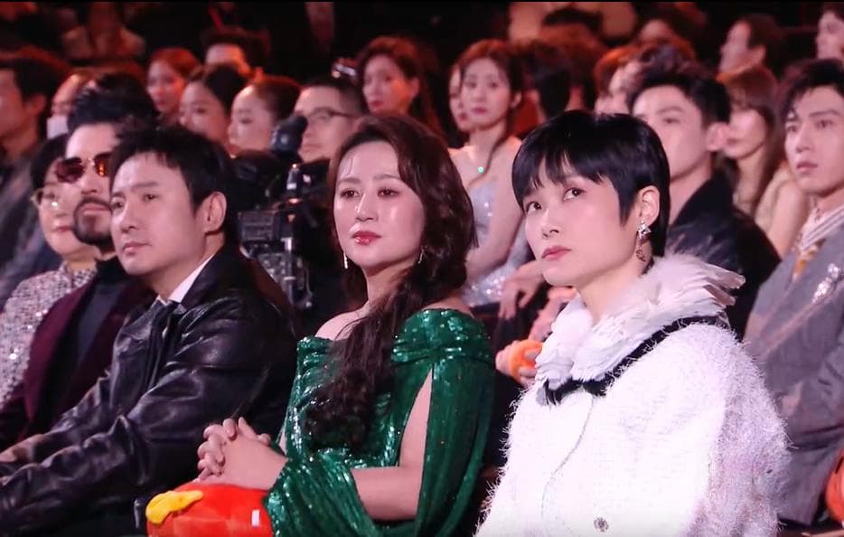 微博之夜：杨紫贾玲互动默契，因缘结下银幕合作